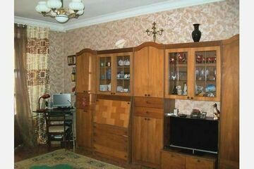 2-к квартира, 60 м², 3/3 эт.