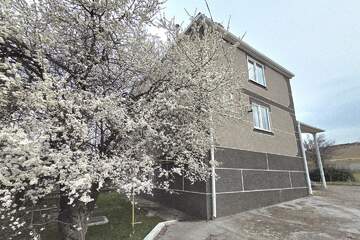 Дом, 265,5 м², 3 эт.